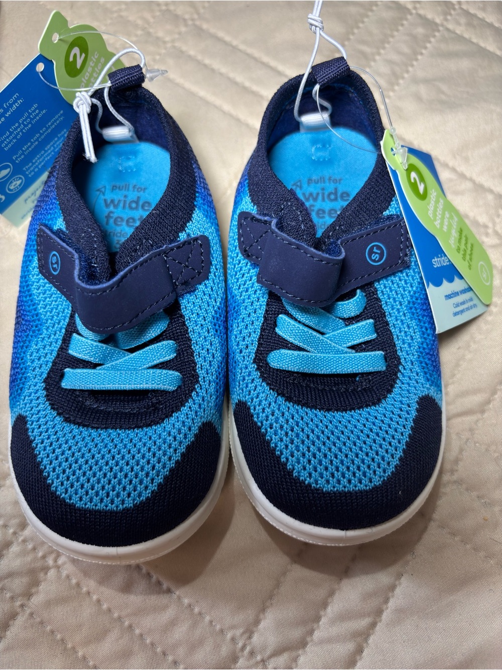 Stride Rite size 6 Ocean Blue and Black Sneakers